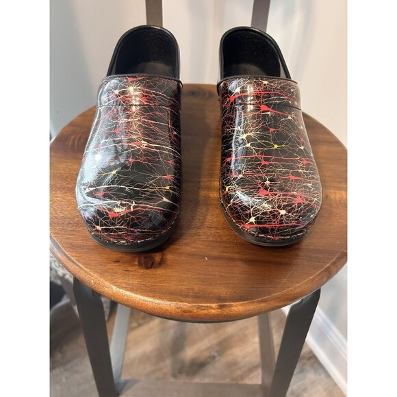 Sanita Womens Size 37 US 6.5 To 7 Professional Clogs Splattered Slip Resistant - Picture 2 of 7